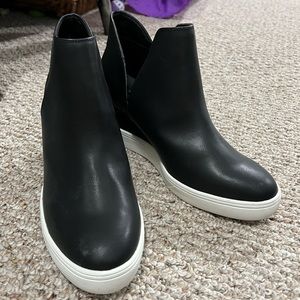 Black Wedge Mia Sneakers